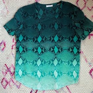 Snakeskin silk Equipment top